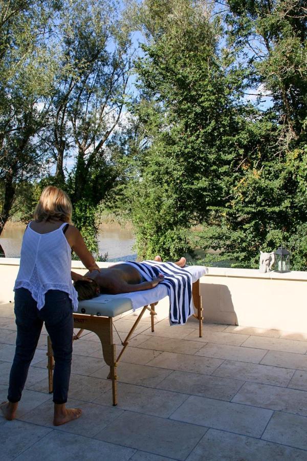 Le Bon Ami Villa Fronsac  Luaran gambar
