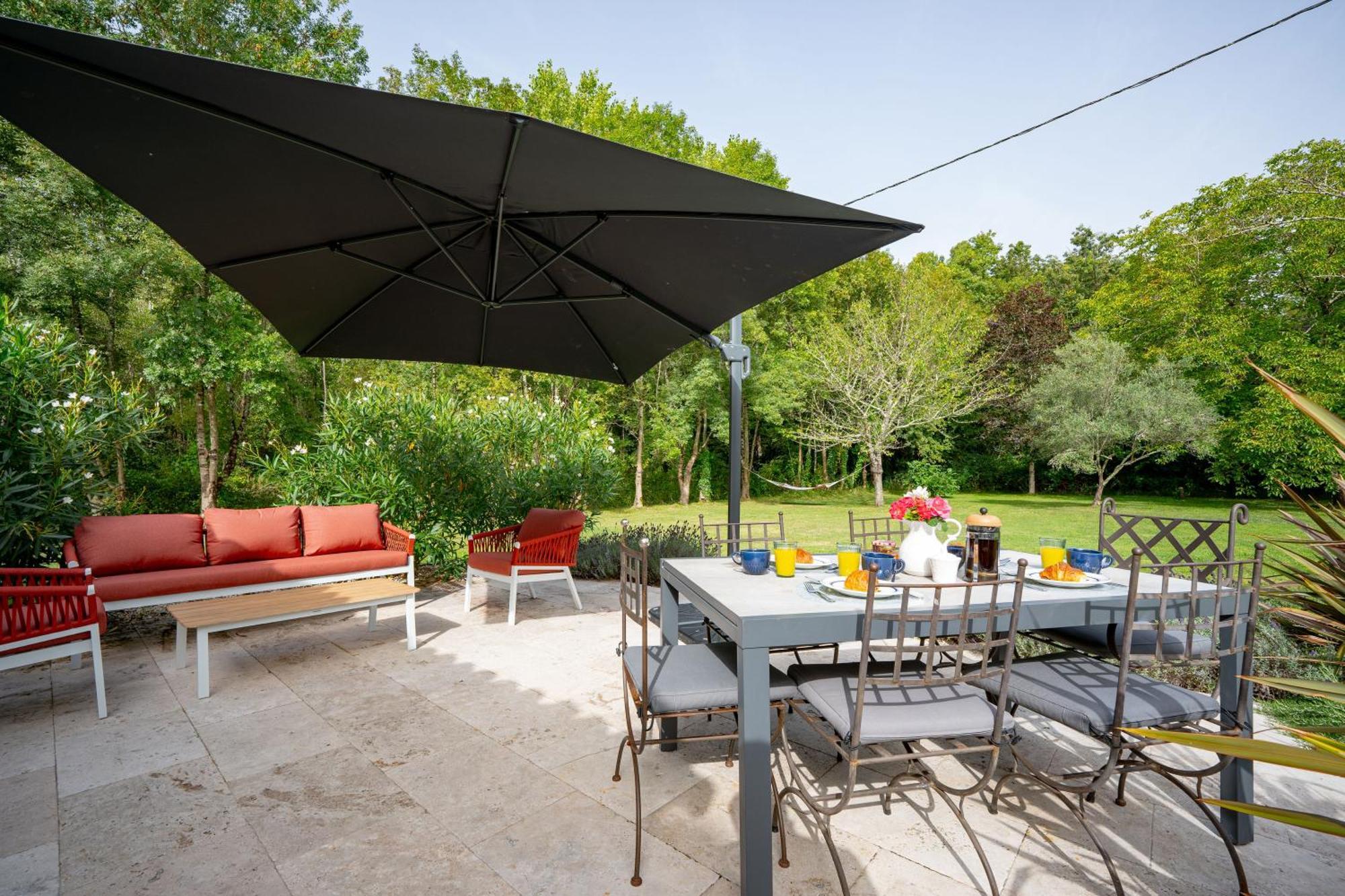 Le Bon Ami Villa Fronsac  Luaran gambar