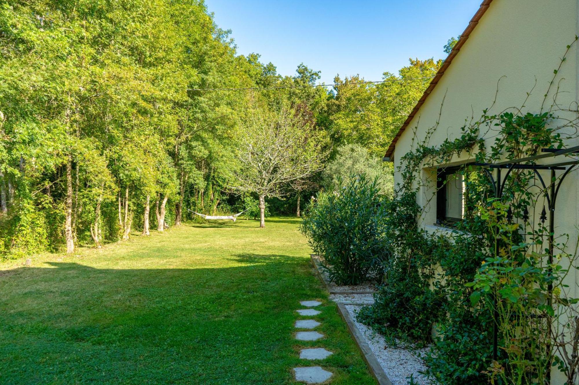 Le Bon Ami Villa Fronsac  Luaran gambar